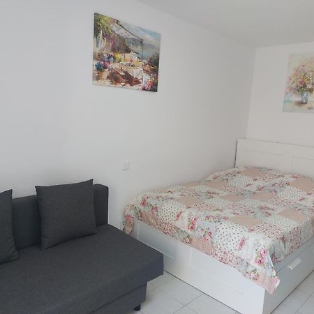 Apartamento En El Mar Roses Bagian luar foto
